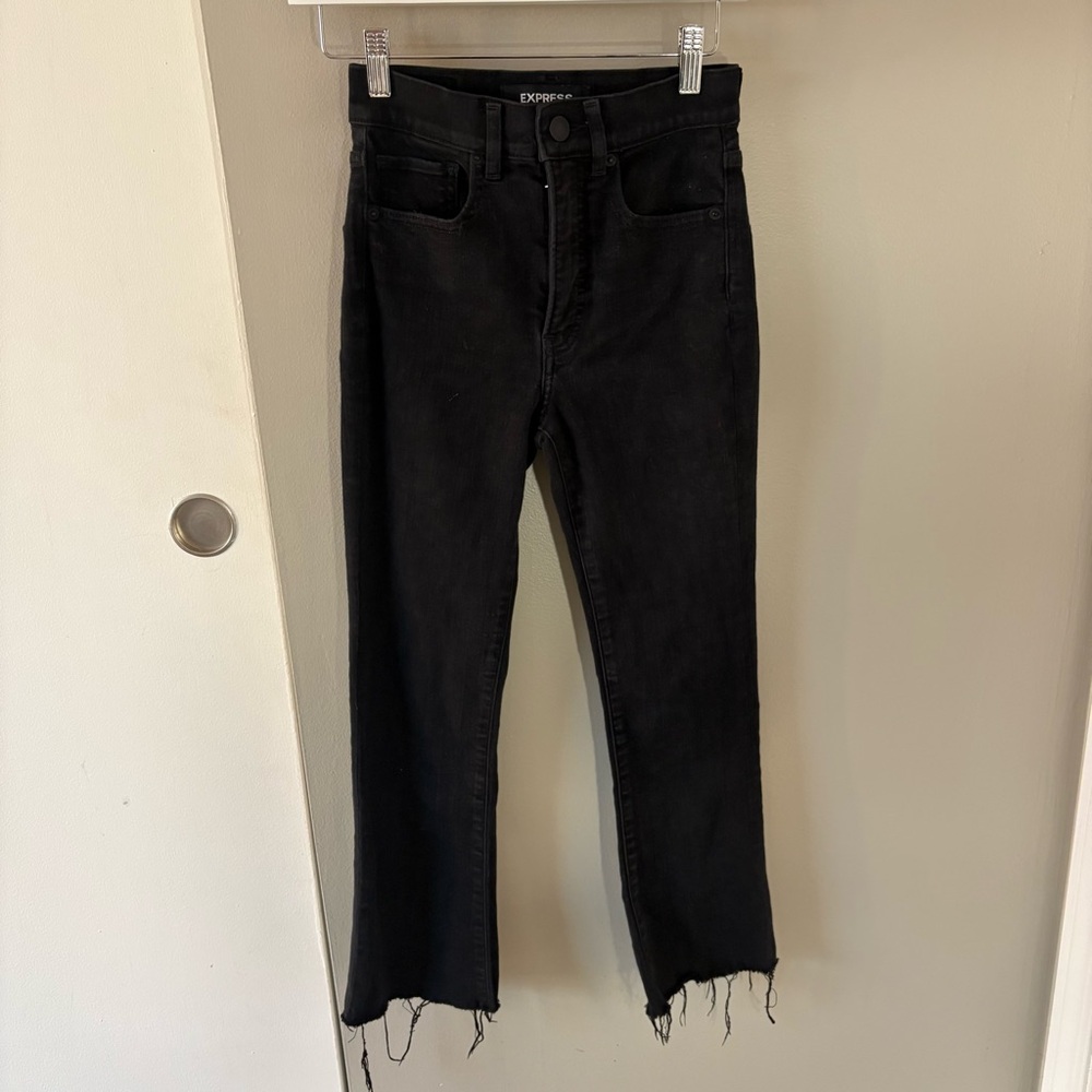Express Cropped Flare High Rise Black Jeans Size Woman’s 00